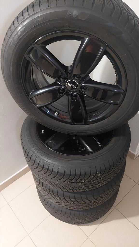 Originele Mini Countryman wielen (F60/F61) met winterbanden, Auto-onderdelen, Banden en Velgen, Band(en), Winterbanden, Ophalen