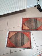 2 gelijkaardige tapijtjes 40 op 60 cm, Huis en Inrichting, Stoffering | Tapijten en Vloerkleden, Ophalen of Verzenden, Zo goed als nieuw
