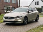 Volvo V60 D3 150pk 2018 Automaat 1ste eigenaar Garantie, Auto's, Volvo, Automaat, Leder, 5 deurs, Zilver of Grijs