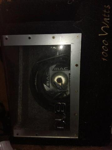 Woofer 1000 watt met klankast beschikbaar voor biedingen