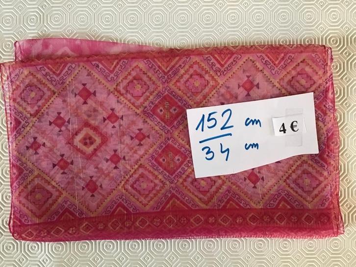 dames sjaal 152 cm op 34 cm en vele andere aan 4 €, Kleding | Dames, Mutsen, Sjaals en Handschoenen, Zo goed als nieuw, Sjaal