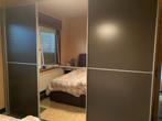 Kleerkast met spiegel en schuifdeuren., Huis en Inrichting, Ophalen, 200 cm of meer, Met hangruimte, 50 tot 100 cm
