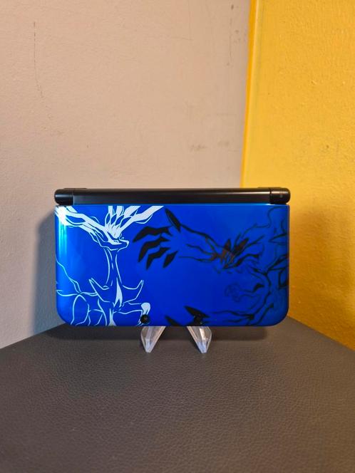 MODDED Nintendo 3ds XL, Games en Spelcomputers, Spelcomputers | Nintendo 2DS en 3DS, Zo goed als nieuw, 3DS, Blauw, Ophalen of Verzenden