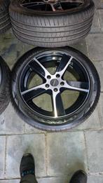 4 jantes de 18 pouces avec pneus 5 x 114,3, Autos : Pièces & Accessoires, Pneus et Jantes, 245 mm, Pneus été, 18 pouces