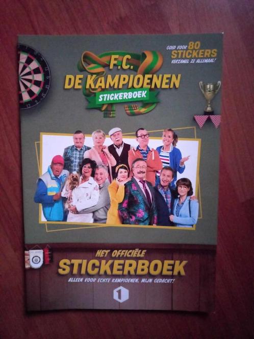 F.C. De Kampioenen - Stickerboek (2021) Volledig!, Verzamelen, Stickers, Zo goed als nieuw, Film, Tv of Omroep, Verzenden