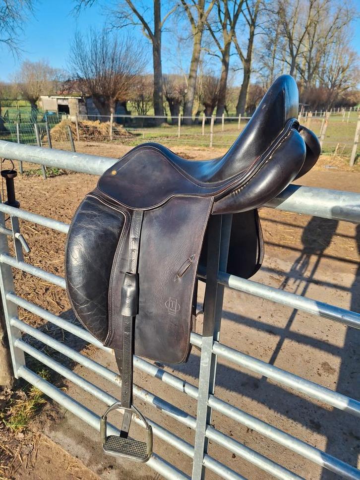 Tolga dressuurzadel, Dieren en Toebehoren, Paarden en Pony's | Zadels, Gebruikt, Dressuur, Ophalen
