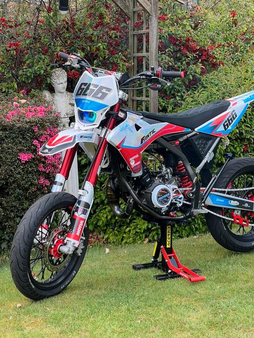 SUPER unieke Fantic XM-50 2020   !!!NIET OP BESPAARD!!!, Fietsen en Brommers, Brommers | Crossbrommers, Nieuw, Overige merken