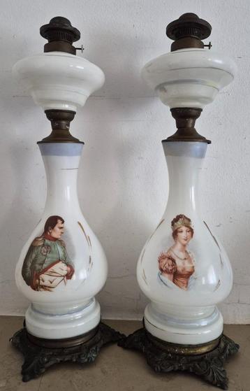   opaline glazen napoleon josephine portret olielampen beschikbaar voor biedingen