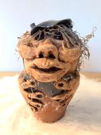 Trol beeldje gebakken aarde en tinnen hoed, Enlèvement ou Envoi, Comme neuf, Fantasy