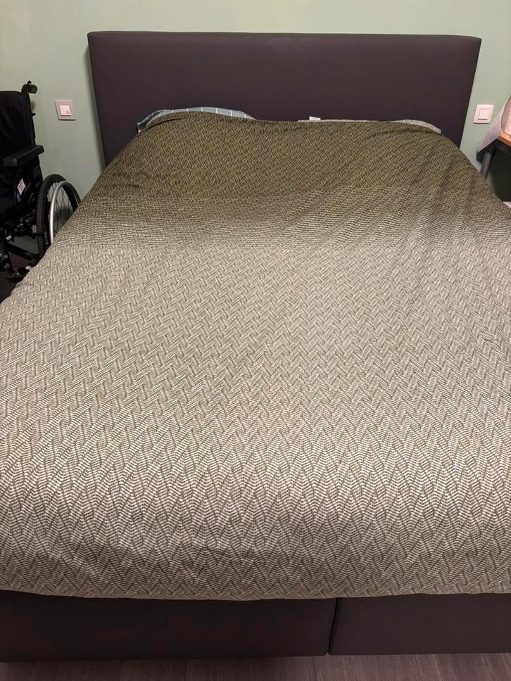 Gratis bed en matras (160cm), Huis en Inrichting, Slaapkamer | Boxsprings, Gebruikt, 160 cm, 200 cm, Tweepersoons, Bruin, Ophalen