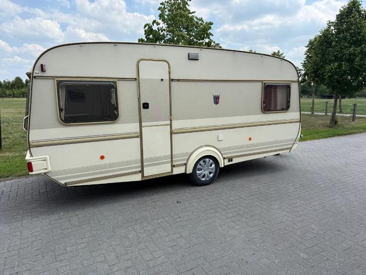 Tabbert Comtesse 490 met nieuwe voortent, Caravans en Kamperen, Caravans, Particulier, tot en met 4, Rondzit, Tabbert, 2 aparte bedden