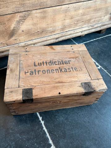 Duitse patronen kist  beschikbaar voor biedingen