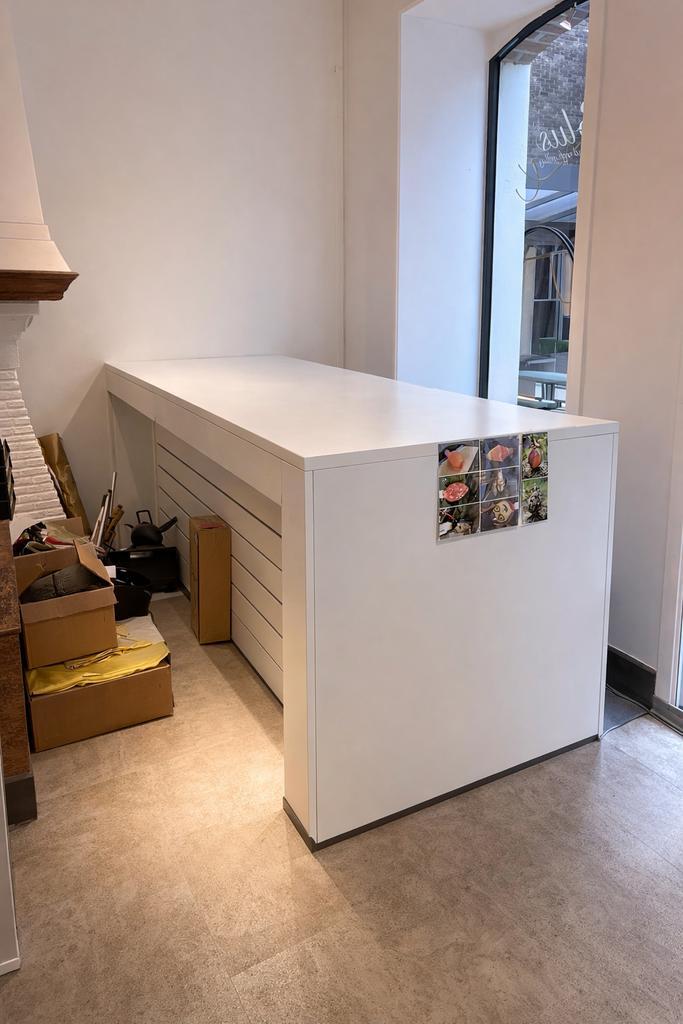 Gratis winkelmeubel wit af te halen in Hasselt, Zakelijke goederen, Kantoor en Winkelinrichting | Winkel en Inventaris, Ophalen