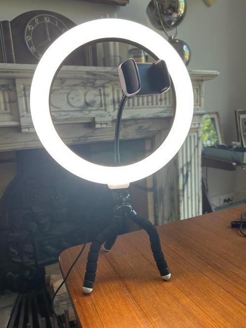 LED-lichtring met flexibel statief + telefoonhouder, Huis en Inrichting, Woonaccessoires | Spiegels, Zo goed als nieuw, Ophalen of Verzenden