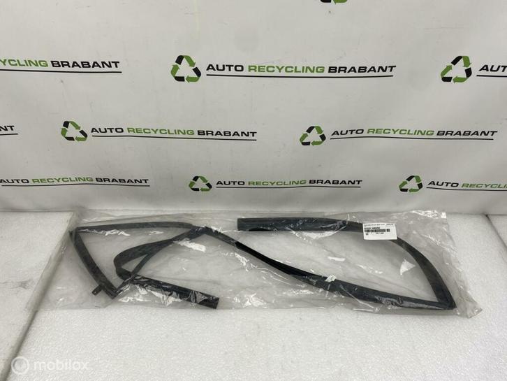 Raamrubber Linksachter Kia Rio NIEUW ORIG 83531H8000, Auto-onderdelen, Ruiten en Toebehoren, Gebruikt, Ophalen of Verzenden