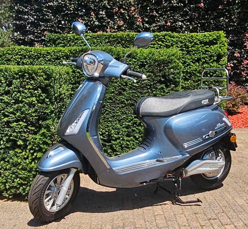 Scooter GTS E-Bravo ZONDER rijbewijs, Fietsen en Brommers, Scooters | Overige merken, Ophalen