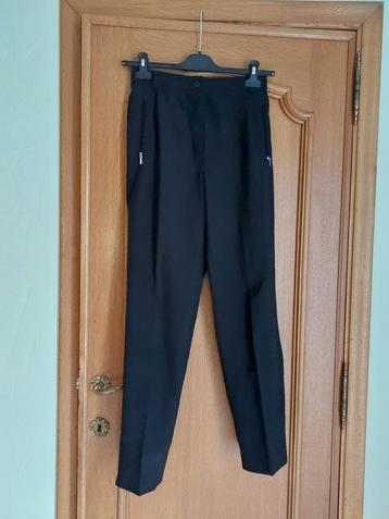 Pantalon élégant noir taille 36 beschikbaar voor biedingen