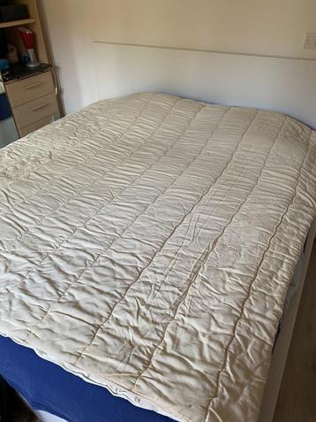 couette 200x200 beschikbaar voor biedingen