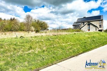 Terrain à vendre à Tillet beschikbaar voor biedingen