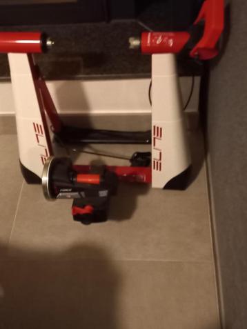 ELITE FIETSTRAINER NOVO FORCE beschikbaar voor biedingen