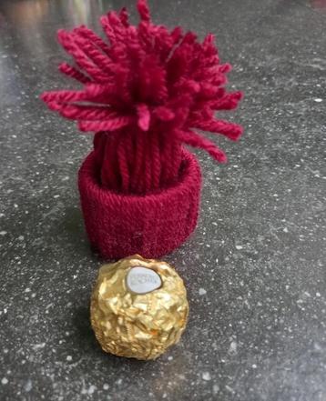 Geschenkje met praline voor de genodigden 1€/stuk beschikbaar voor biedingen