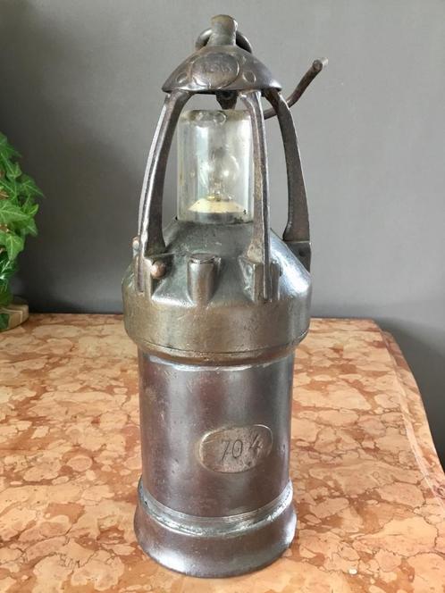 Eerste draagbare mijnwerkerslampen op batterijen, Antiek en Kunst, Antiek | Verlichting, Ophalen of Verzenden