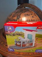 Schleich box 42569 box met raszuivere Engelse hengst, Ophalen of Verzenden, Nieuw