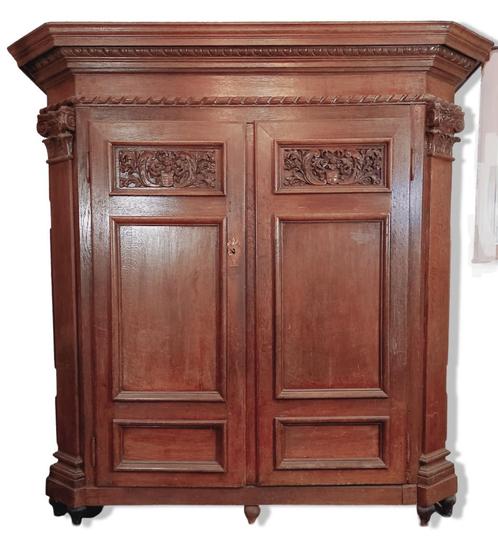 Grande garde-robe en chêne début 18e s., Antiquités & Art, Antiquités | Meubles | Armoires, Enlèvement