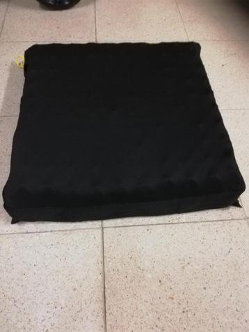 Coussin de siège professionnel ROHO anti-escarres disponible aux enchères