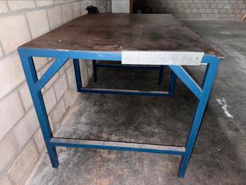Lastafel beschikbaar voor biedingen