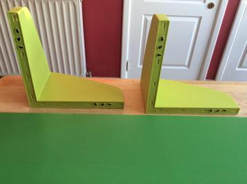 Te koop wandplank + boeken rekje beschikbaar voor biedingen