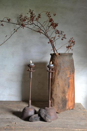 Prachtige houten pot beschikbaar voor biedingen