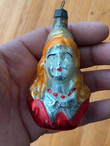 Kerstbal, blonde dameshoed, halsketting enz. - zeldzaam beschikbaar voor biedingen