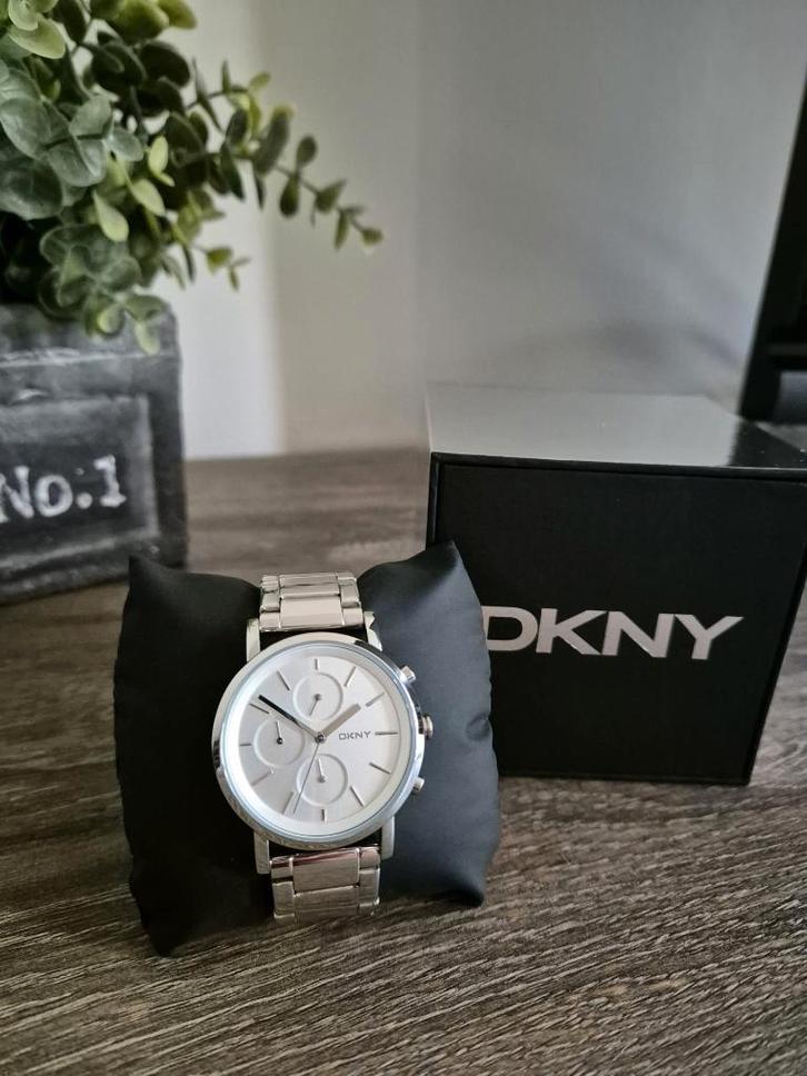 Horloge DKNY NY2273, Handtassen en Accessoires, Horloges | Dames, Zo goed als nieuw, Polshorloge, DKNY, Ophalen of Verzenden