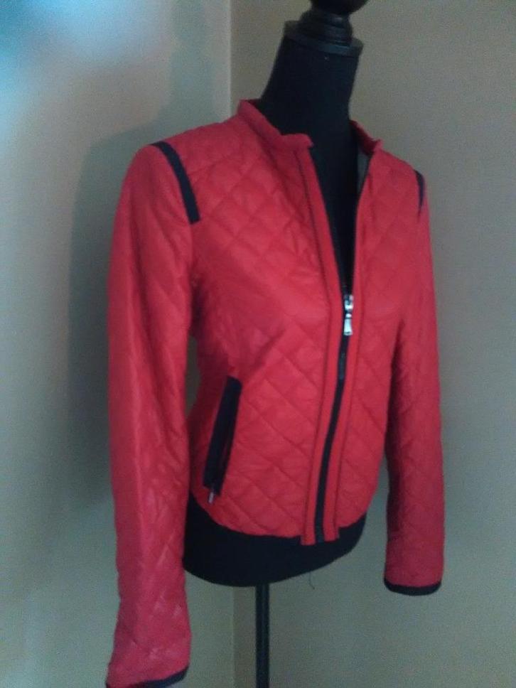 mooi rood jasje / blazer van Taifun maat 36/38, Kleding | Dames, Jasjes, Kostuums en Pakken, Zo goed als nieuw, Jasje, Maat 36 (S)