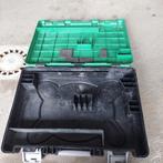 Boîtes à machines, Enlèvement