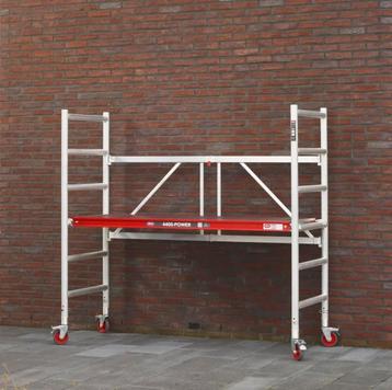 Steiger te huur beschikbaar voor biedingen
