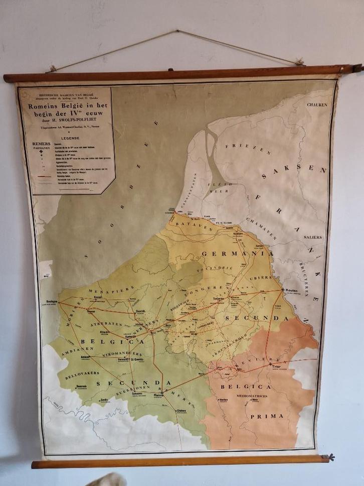 Schoolkaart "Romeins Belgie in het begin der Iv de eeuw", Antiek en Kunst, Antiek | Schoolplaten, Geschiedenis, Ophalen