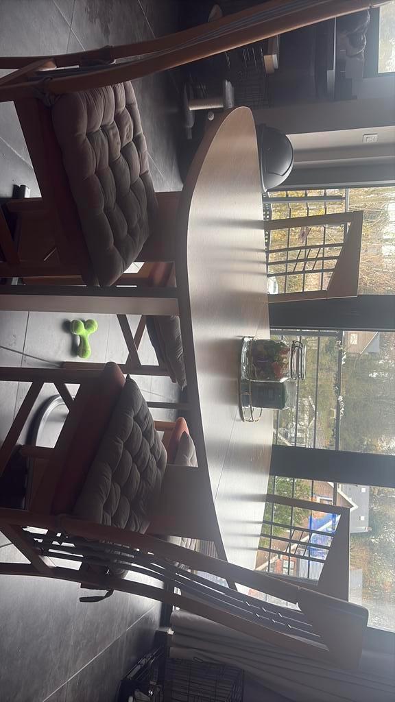 Table, Huis en Inrichting, Tafels | Eettafels, Gebruikt, Vijf personen of meer, Ovaal, Ophalen