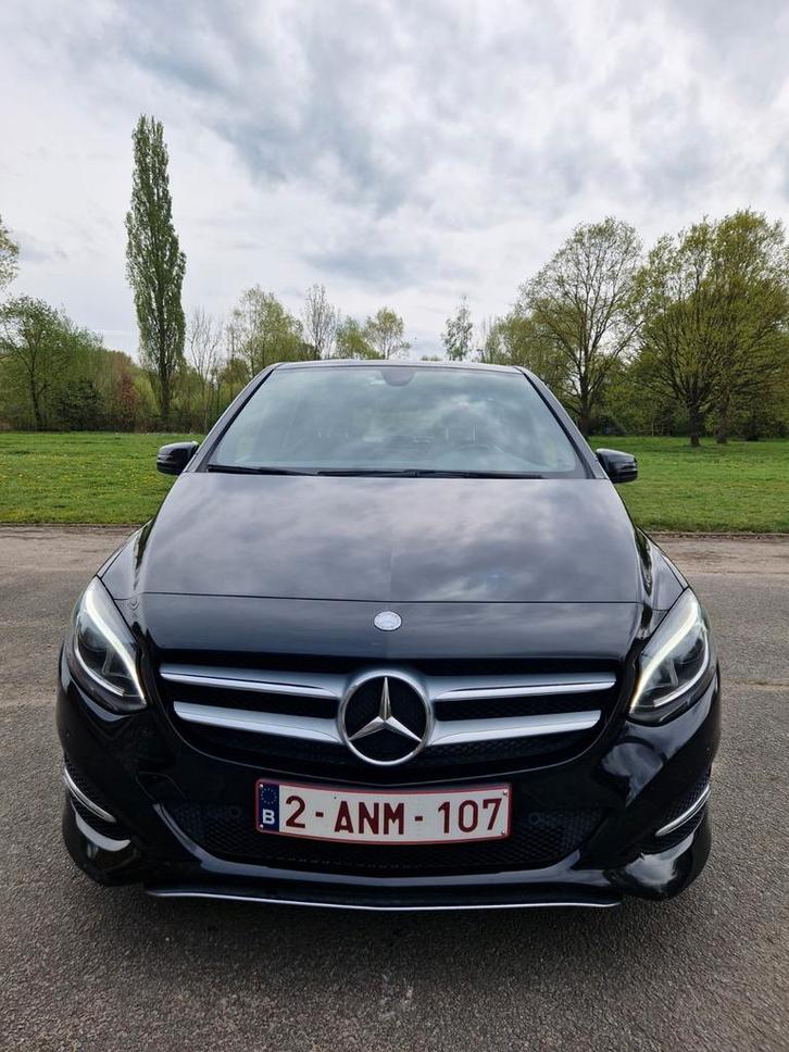 Mercedes B 180d, Auto's, Mercedes-Benz, Particulier, Bluetooth, LED verlichting, Lichtmetalen velgen, Navigatiesysteem, Zetelverwarming