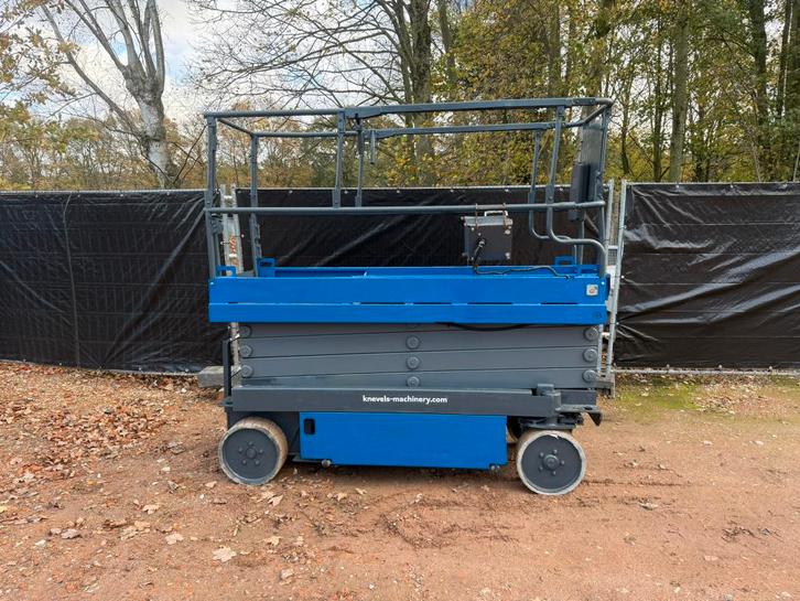 Schaarlift Aichi 10m., Doe-het-zelf en Bouw, Lieren en Takels, Ophalen