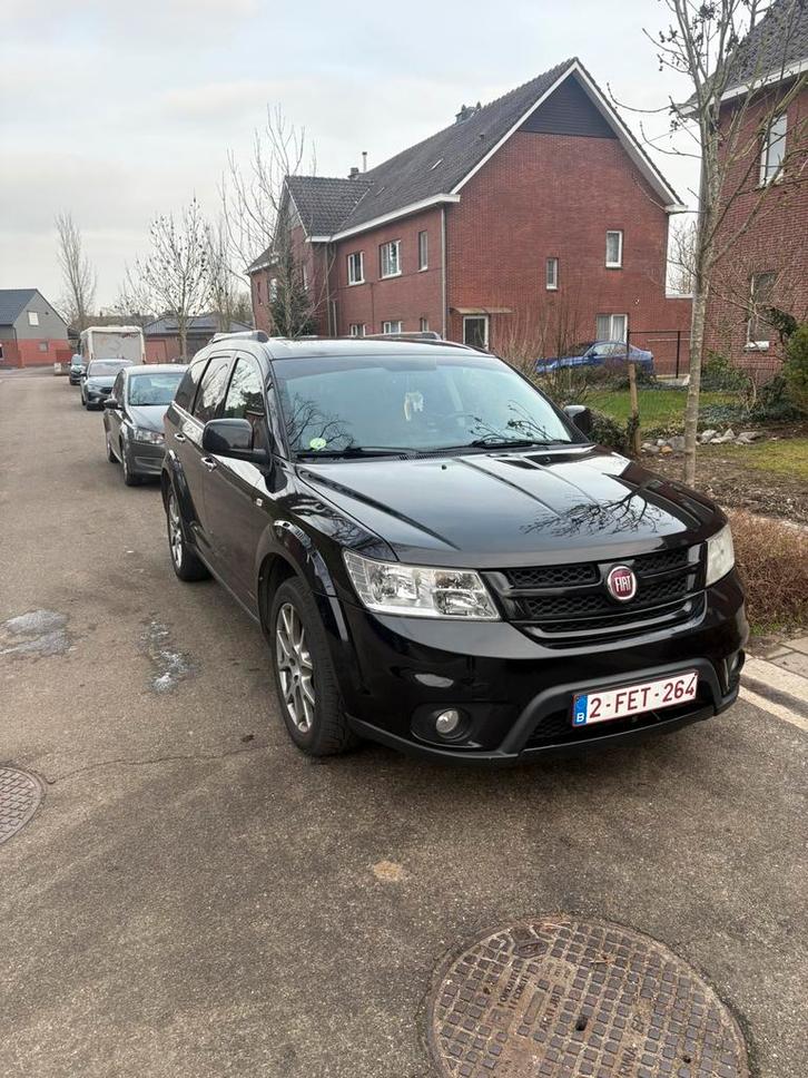 Fiat Freemont 2015, Autos, Fiat, Particulier, 4x4, ABS, Airbags, Air conditionné, Alarme, Bluetooth, Ordinateur de bord, Verrouillage central