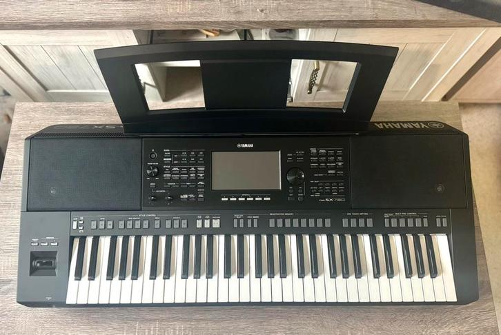 Yamaha Psr-Sx 720, Musique & Instruments, Claviers, Yamaha, Enlèvement
