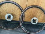 Nieuwe set gemonteerde wielen, Fietsen en Brommers, Fietsonderdelen, Ophalen, Band, Racefiets, Nieuw