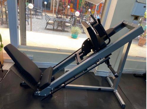 BodySolid - Leg Press / Hack Squat (1795,00 euro nieuw!), Sport en Fitness, Fitnessapparatuur, Zo goed als nieuw, Benen, Ophalen of Verzenden