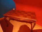 Salon tafel, Ophalen
