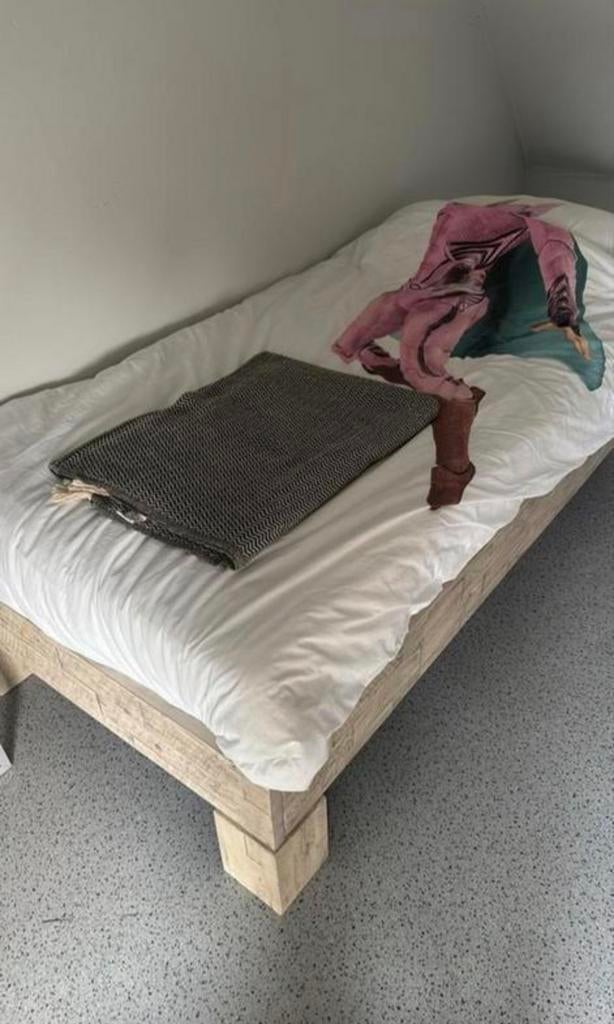 1 persoons bed goede staat, Huis en Inrichting, Slaapkamer | Bedden, Ophalen, Zo goed als nieuw