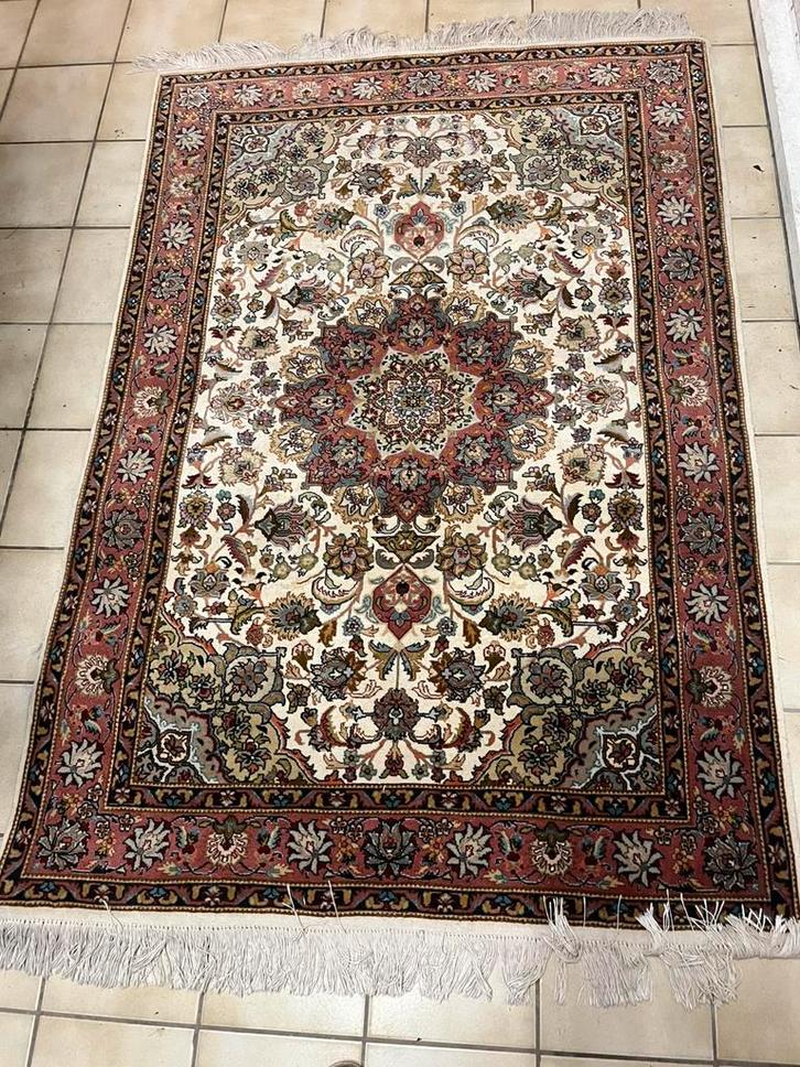 Handgeknoopt Perzisch Iranees tapijt Tabriz, Huis en Inrichting, Stoffering | Tapijten en Vloerkleden, Zo goed als nieuw, Ophalen