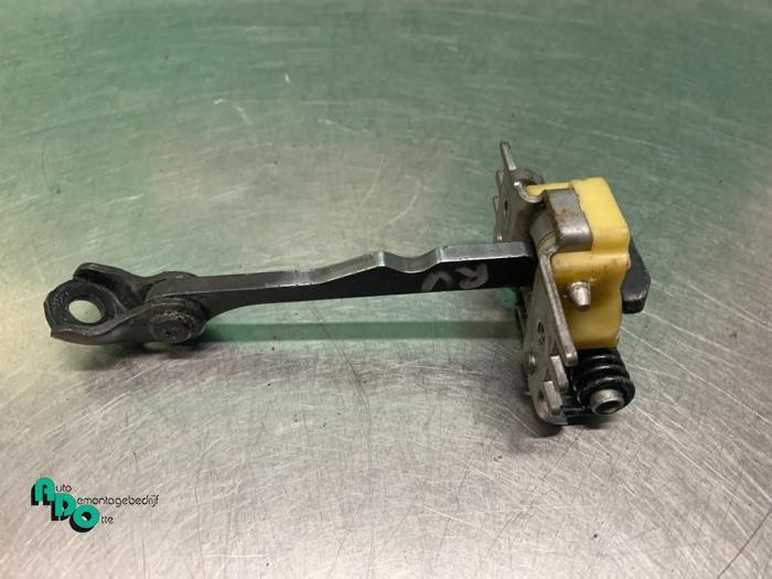 Butée 2portes droite d'un Renault Twingo (Twingo 07-), Autos : Pièces & Accessoires, Carrosserie & Tôlerie, Renault, Utilisé, 3 mois de garantie