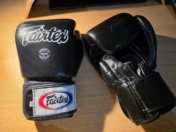 Fairtex BGV1 Universal Bokshandschoenen - "Tight-Fit" Design beschikbaar voor biedingen